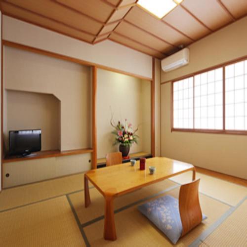 Hotel Grand Plaza Urashima